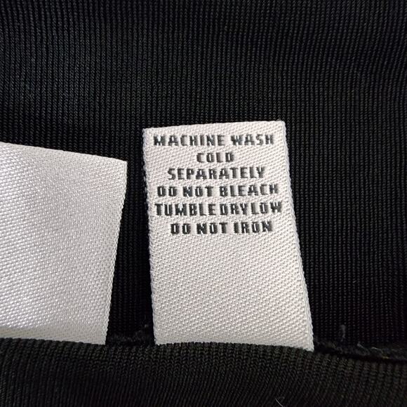 Chico's Travelers Womens Tee Black Knit Slinky Scoop Neck Long Sleeve Medium Top - Picture 9 of 9